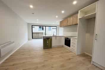 1/64 Owen Street, Newtown