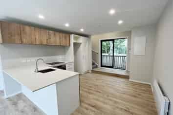 1/64 Owen Street, Newtown