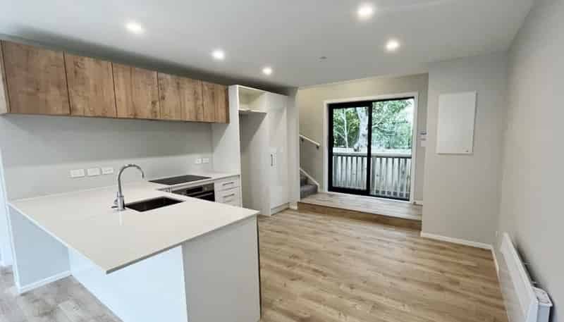 1/64 Owen Street, Newtown