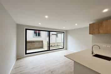 1/64 Owen Street, Newtown