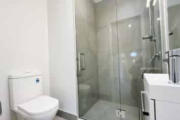 1/64 Owen Street, Newtown