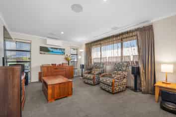 8 Ibis Way, Welcome Bay