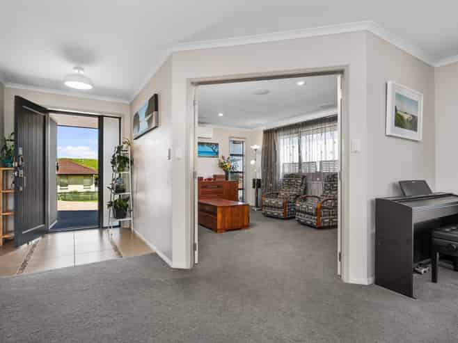8 Ibis Way, Welcome Bay