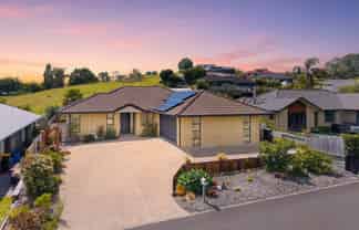 8 Ibis Way, Welcome Bay