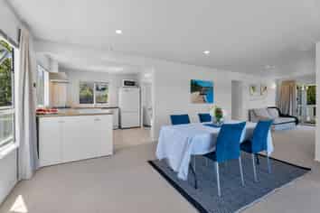 10 Moa Avenue, Oneroa