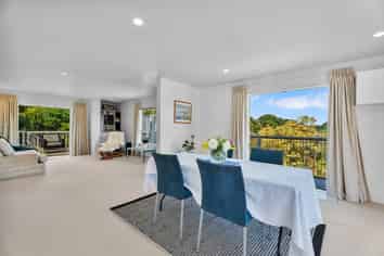 10 Moa Avenue, Oneroa