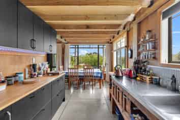 173 Ford Street, Opotiki and Surrounds