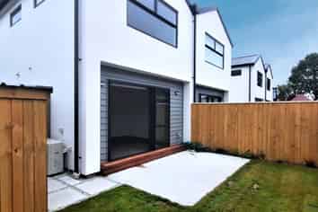 2/15 Whitmore Street, Edgeware