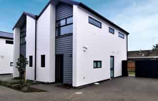 2/15 Whitmore Street, Edgeware