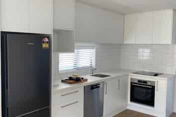 2/15 Whitmore Street, Edgeware