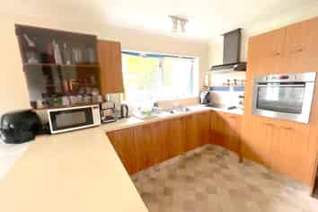 84B Racecourse Road, Sockburn