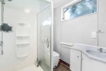 5 Moore Street, West End