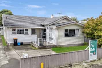 5 Moore Street, West End