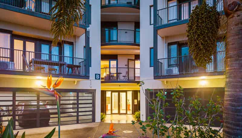 104/525 East coast road, Browns Bay