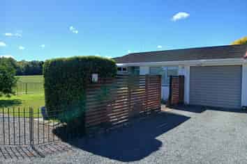 b/142 Totara Drive, Pukete