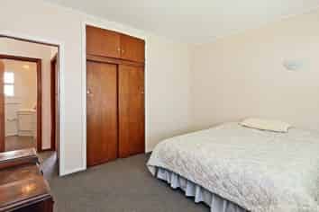 1/204 Lyndon Road West, Hastings