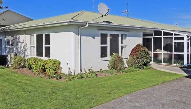 1/204 Lyndon Road West, Hastings