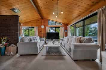 10 Kitewao Street, Northcote