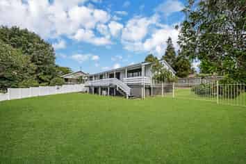 10 Kitewao Street, Northcote