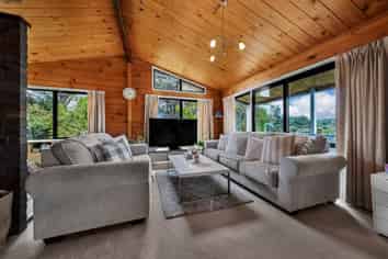 10 Kitewao Street, Northcote