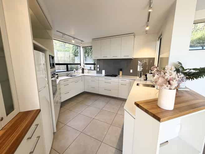 105 Cannon Hill Crescent, Mount Pleasant