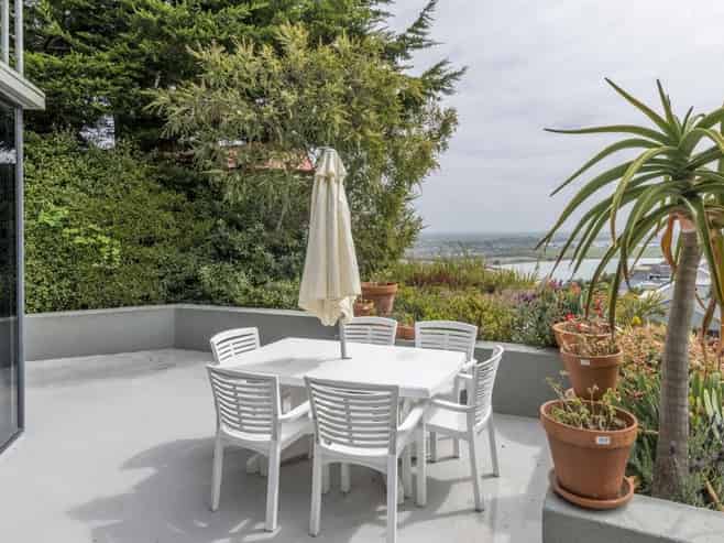 105 Cannon Hill Crescent, Mount Pleasant