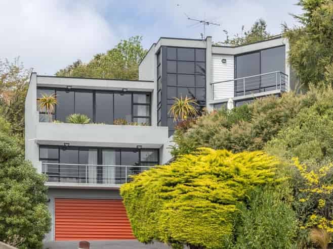 105 Cannon Hill Crescent, Mount Pleasant