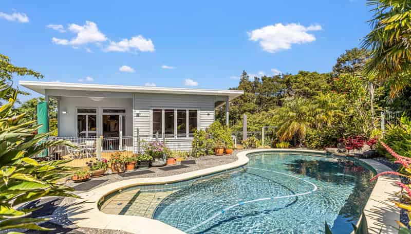 93 Tarapatiki Drive, Whitianga