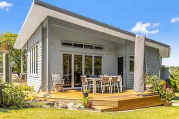 93 Tarapatiki Drive, Whitianga