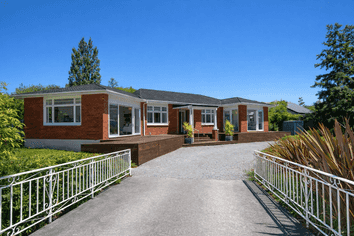 13 Barrington Street, Somerfield