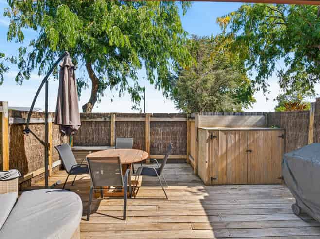 4/2a Hillsbrook Place, Havelock North