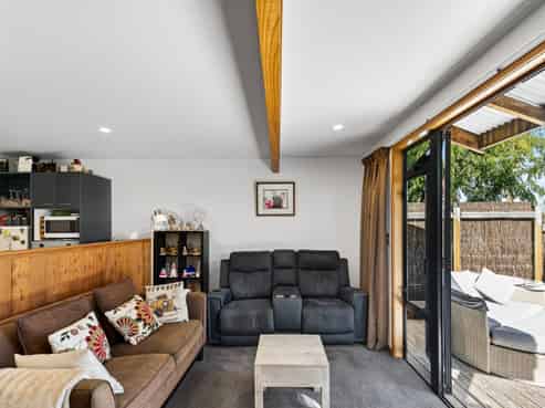 4/2a Hillsbrook Place, Havelock North