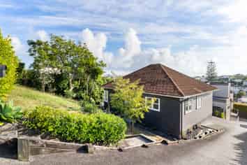 81 Kurahaupo Street, Orakei