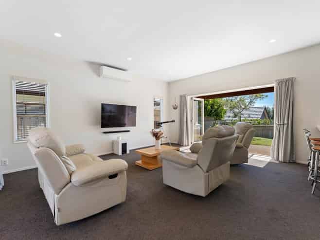 13 Red Oak Place, Schnapper Rock