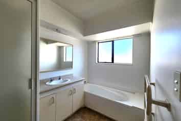 3/71 Blockhouse Bay Road, Avondale