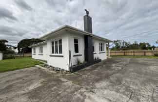 33 Burns Street, Tawhero