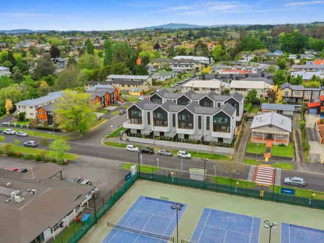 7/2 Manning Street, Hamilton Central