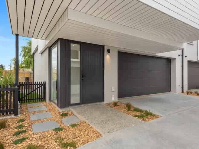 7/2 Manning Street, Hamilton Central