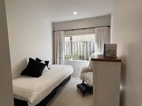 9/208 Lake Terrace, Waipahihi