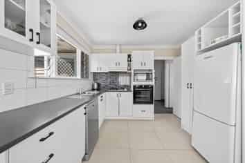 273 Hillsborough Road, Hillsborough