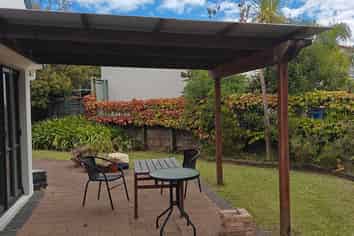 5 Queen Natalie Place, Massey