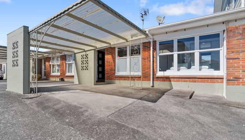 2/162 Ladies Mile, Ellerslie