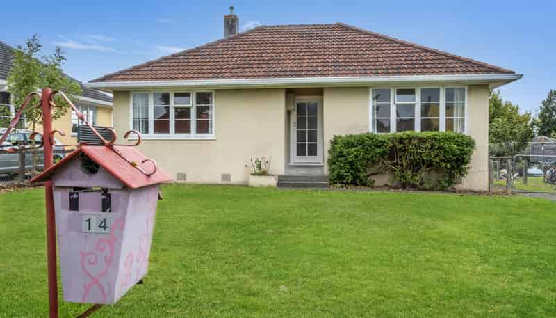 614 Featherston Street, Roslyn