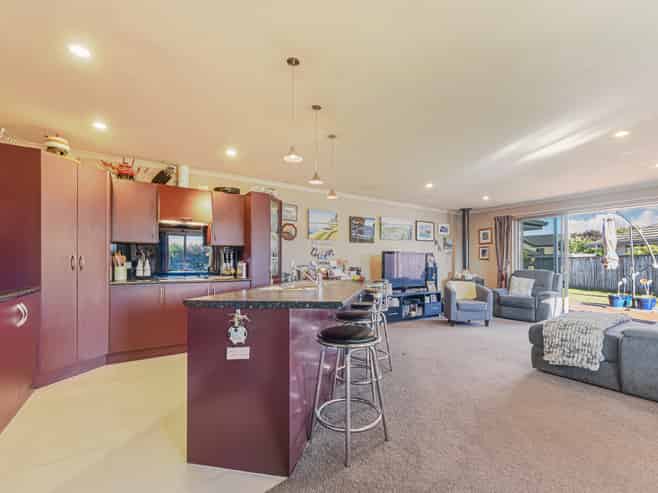 13 Kebal Place, Stoke