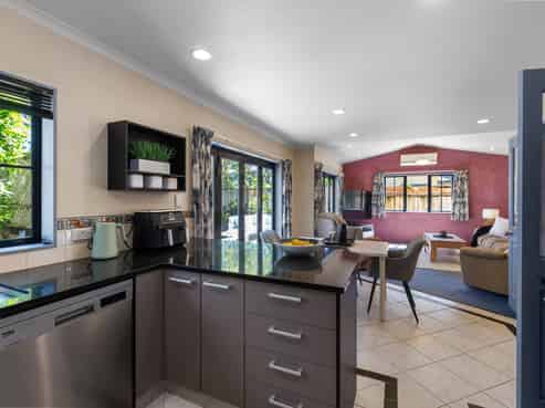 17E Watson Avenue, Sandringham