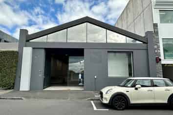 A Distinctive Parnell Workspace