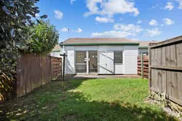 17 Fred Woodward Place, Mount Roskill