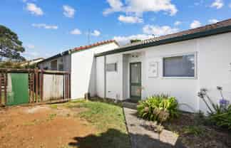 17 Fred Woodward Place, Mount Roskill