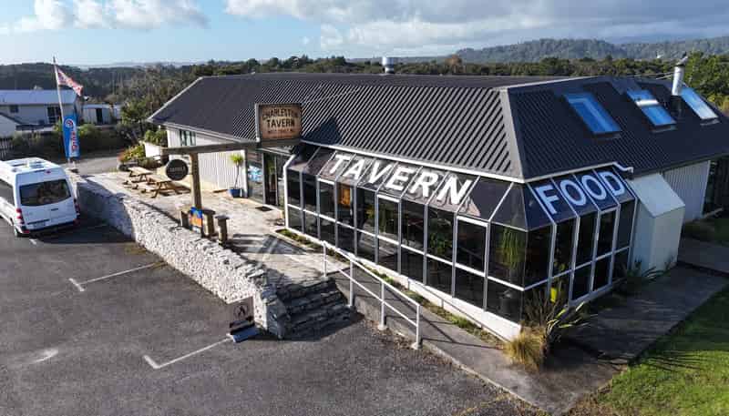 7370 State Highway 6, Charleston