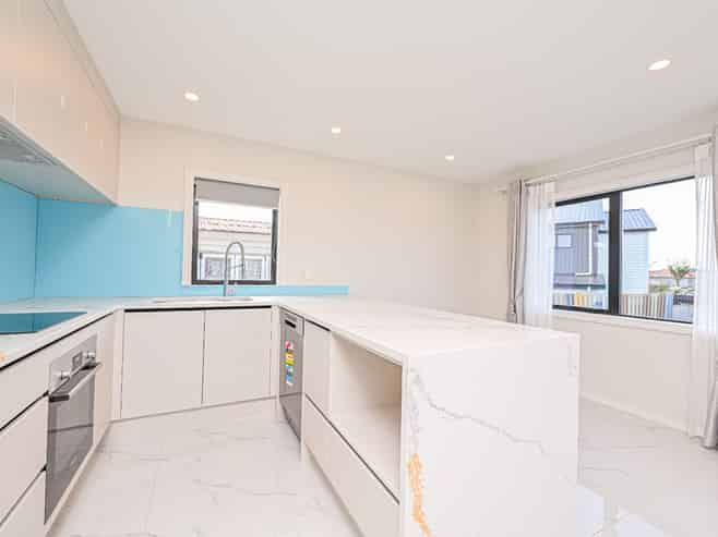 10A Young Road, Mount Wellington